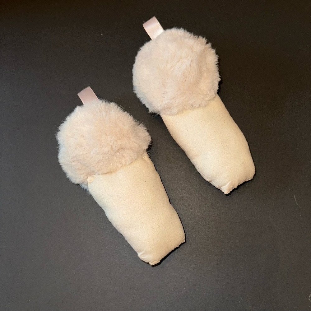 Pointe Shoe Sweat Suckers Brand New